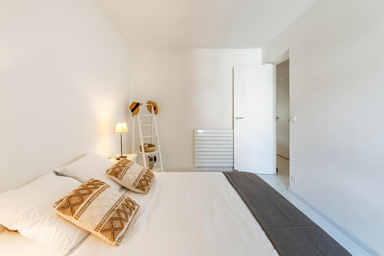 Cassis Center Apartment ภายนอก รูปภาพ